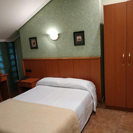 Hotel Real De Castilla Tordesillas Exterior photo